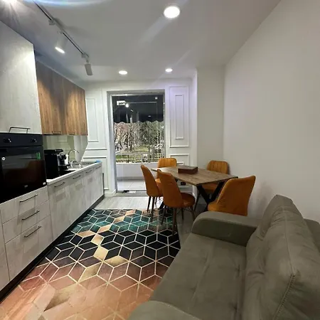 Park View Central * Tirana